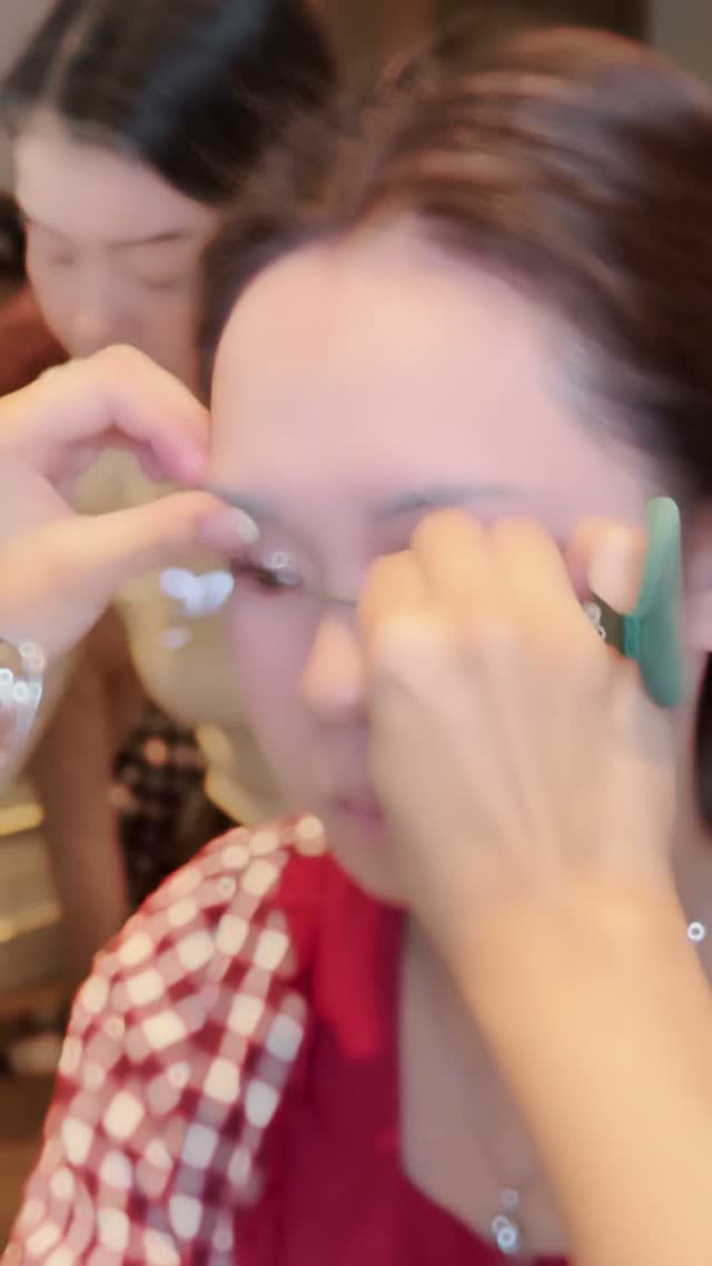 Makeup cô dâu Phương Linh sáng ngày cưới