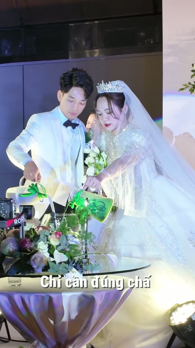 Điều đặc biệt trong đám cưới cô dâu Phương Linh